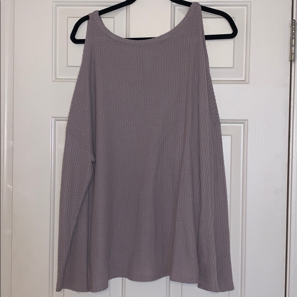 COPY - american eagle off the shoulder sweater - Picture 3 of 3